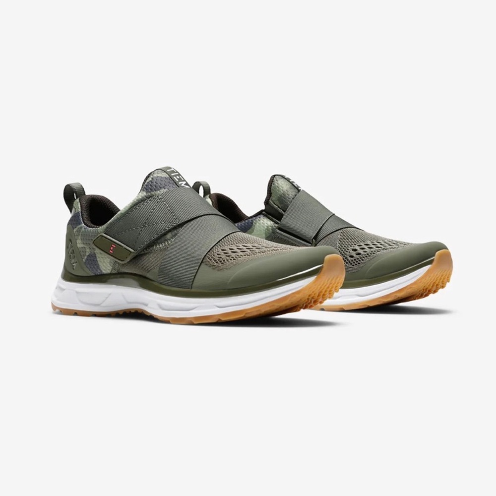 Tiem Cycling shoes Army colored. Brand New